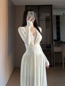 CHANGTONG | French Style V-Neck Waist-Cinching Dress