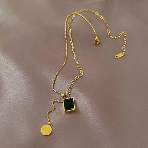 Vintage Emerald จี้ Titanium Steel Non Tarnish สร้อยคอหรูหรา 10 ครั้ง กระเป๋าเงินสร้อยคอ คุณประทับใจถึงความสะดวกสบายและความสามารถในการปรับปรุง