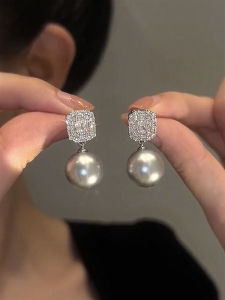 Elegant Grey Pearl Drop Earrings Womens Fashion Jewelry Unique Vintage French Style Alloy Gold Plated Floral Design