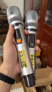 HT-20 (BẠC) Micro không dây Thu sóng tốt Chống hú Độ nhạy cao sử dụng cho các loại loa kéo và Amply