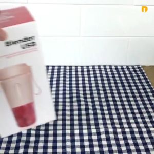 BLENDER CYPRUZ USB Blender Portable BR-0370 Mini Rechargeable Kapasitas 0.7 L