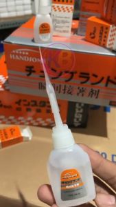 Lem Tetes Serbaguna: Mengenal Lem Setan G-so, Lem Power, dan Lem Cair Korea