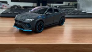1:32 Lamborghini URUS Die-Cast Vehicles Alloy Car Model Sound and Light Pull Back Car Model Collection Car Toys