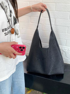 Retro Fashionable Tote Bag Womens Commuter Bag Underarm Bag 2025 New Autumn Trendy Single Shoulder Bag PU Leather City Simple Style