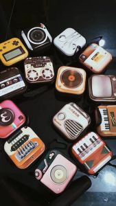 YUME SHOP - Tempat Kabel Charger Headset Kotak Dompet Koin TWS Retro Pouch Organizer Penyimpanan