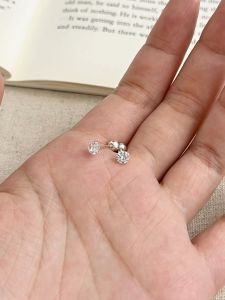 S925 Silver White Water Diamond Womens Screw Button Ear Bone Pins High-End Sensation 2024 New Trend Ear Caring Hole Ear Jewelry