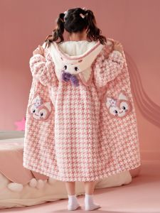 Thick Coral Fleece Girls Robe Long Home Clothes Sleepwear Warm Winter Childrens Clothing Polyester Fiber Princess Style