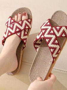 รองเท้าแตะผ้าลินินแบบสวมใส่ในบ้านสำหรับฤดูร้อนปี 2024 สำหรับคู่รัก ทรงลำลอง สวมใส่สบาย ระบายอากาศได้ดี สำหรับทั้งชายและหญิง