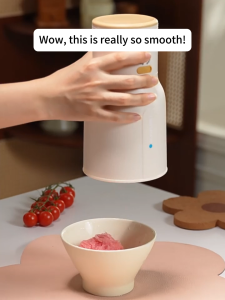 Lecon Electric Portable Juicer Cup 550ml Ice Crusher 2 IN 1 Smoothie Blender USB Rechargeable Mini Fruit Blender with 3pcs Ice Molds for Outdoor Camping