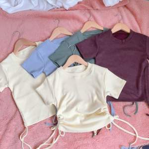 เสื้อครอปเข้ารูป รูด ข้าง ผ้ายืดร่อง มีราคาส่ง !!!