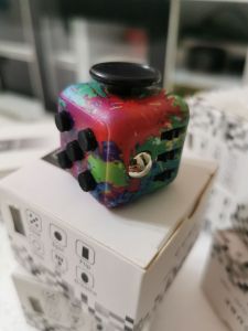 Fidget Cube 抗烦躁焦虑解压神器