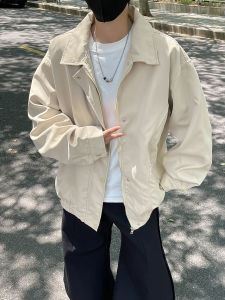 แจ็คเก็ตทำงานสไตล์อเมริกันฮิปสเตอร์สไตล์ย้อนยุคสำหรับผู้ชาย แจ็คเก็ตคอตั้งทรงหลวมสบาย ๆ สีพื้นสำหรับฤดูใบไม้ร่วง