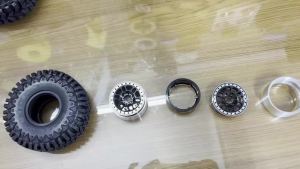 RED SPIDER 4Pcs 1.9 Beadlock Wheel Aluminum and 1.9 RC Crawler Tires for traxxas TRX4 Axial SCX10 II III Redcat Gen 8