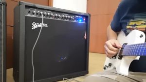 Smiger Deviser Professional 80W Electric Guitar Amplifier Distortion 10"Speaker Studio Spec