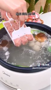 ALAT CETAK PEMBUAT BAKSO Bakwan 3 Baris - Cetakan Bakso Praktis Unik - Alat Bikin Bakso - Alat Pembuat Bakso Pentol - Alat Cetak Bakso Bulat Pentol Anti Lengket - Cetakan Pembuat Baso - Alat Pencetak Bakso - Bisa COD