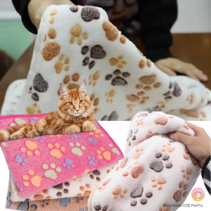 ผ้าห่มสัตว์เลี้ยง ที่นอนแมว ผ้ารองนอนสำหรับสัตว์เลี้ยง ผ้าห่มกำมะหยี่เนื้อนิ่มอูยี่ J001