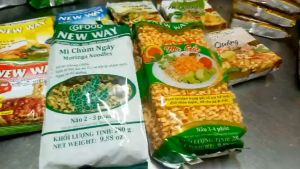 Mì chùm ngây mỳ gấc bản dẹp sợi to không chiên New Way gói 280gr (4 vắt)