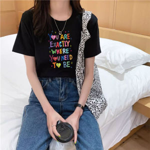 เสื้อยืดคอกลมแขนสั้นผ้าฝ้ายสีดำสำหรับผู้หญิง เสื้อเชิ้ตชั้นในสีขาวพื้นฐาน เสื้อเชิ้ตทรงหลวม ทรงเข้ารูป แฟชั่นฤดูร้อน