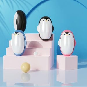 OKDEALS เครื่องมือทำความสะอาดบ้าน ลูกกลิ้งเหนียวสำหรับผมและเสื้อผ้าที่ล้างทำความสะอาดได้ การกำจัดฝุ่น การกำจัดขน เครื่องกำจัดขนสัตว์เลี้ยง ที่มีคุณภาพสูง เพนกวิน/หมี ลูกกลิ้งผ้าสำลีด้วยตนเอง สำหรับบ้าน