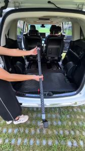 ที่แขวนเสื้อในรถ ราวตากผ้าด้านหลังเบาะรถยนต์ ราวตากผ้าด้านหลังพับเก็บได้ เสาตากผ้า รับน้ำหนักได้ 60กก