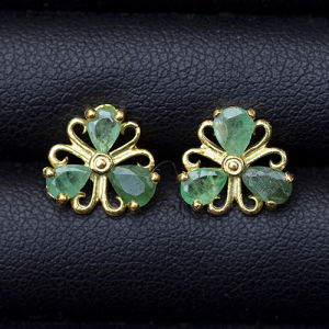 ต่างหูพลอยมรกตโคลัมเบีย (Emerald) เรือนเงินแท้ 92.5% ชุบทองคำ พลอยที่ได้มาจากประเทศโคลัมเบีย