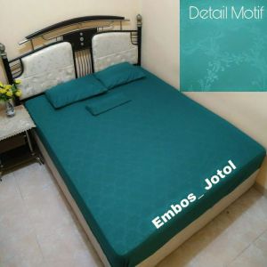 SPREI POLOS EMBOS HOME MASE