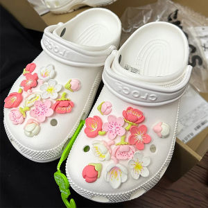 เครื่องประดับรองเท้า DIY ดอกไม้ขนาดเล็กสำหรับ Crocs รองเท้าแตะผู้หญิง หัวเข็มขัดรองเท้าดอกไม้ สไตล์หวานและน่ารัก