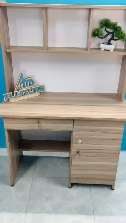 Bàn học sinh giá rẻ, bàn học sinh tiểu học gỗ kèm kệ sách cho học sinh tiểu học giá rẻ tại xưởng giao nhanh HCM, BD,ĐN