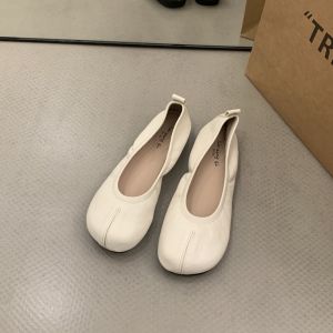 Round Toe Soft Bottom Ballet Shoes Yellow