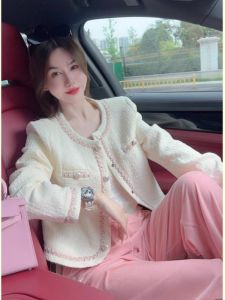 ชุดเสื้อและแจ็คเก็ตผ้ากำมะหยี่สีชมพูสุดหรูหรา ชุดสองชิ้น ทรงหลวม แขนยาว ปกกลม ฤดูใบไม้ร่วง 2023 แฟชั่นไซส์ใหญ่