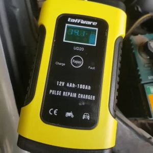 KING Taffware Cas Aki Otomatis Aki Mobil Motor Venus 12V 6A Layar LCD Digital Smart FAST Charging