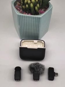 Mini Wireless Lavalier Microphones with Charging Case Clip-on Lavalier Microphone Wireless for Video Recording Vlogging