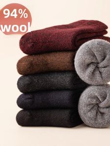 Ultra-Thick Mens Wool Socks for Travel And Winter Cold Resistance Long White Mountain Snow Country Tour Equipment Home Comfort Stockings