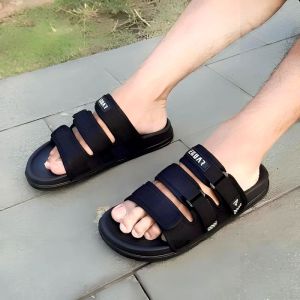 Sandal cowok Keren 2025