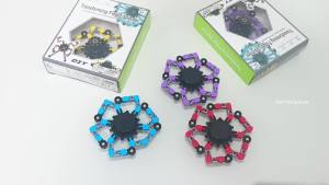 Transforming Fidget Spinner Mechanical Spider Toy Adjustable Chain Decompression Stress Relief Toy for Kids & Adults (Random Color 1 PC)