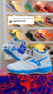 Sepatu Voli MIzuno Wave Momentum Boot Wanita Terbaru Import Premium