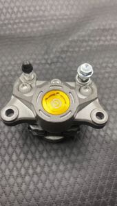 KALIPER 2 PISTON BABET BIG LOGO COIN CNC WARNA UNIVERSAL BEAT SCOOPY VARIO GENIO MIO FINO NINJA150 RX KING SUPRA REVO ISTANAMOTOR55