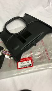Caver Tangki Cover Fuel Tank Honda Scoopy Donat eSP K93 2017 - 2020 Ori Ahm 17575K93N00