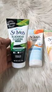 (USA - 170g) Sữa Rửa Mặt Tẩy Tế Bào Chết St.Ives