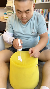 450ML 5 minutes to kill stains fabric sofa dry cleaning agent technology cloth cleaning stubborn stains cleaning agent curtain carpet free washing foam cleaner