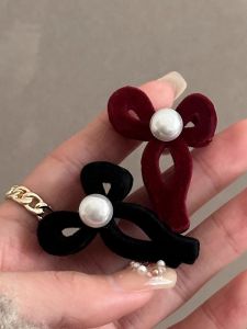 Velvet Pearl Hair Clip: Stylish Bangs Butterfly Knot Hair Accessories for Autumn Winter