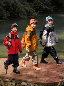 Childrens Three-in-One Detachable Waterproof Breathable Outdoor Climbing Clothes Orange Boys Jacket Sporty Style Childrens Outdoor Wear