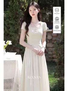 Đầm Hợp Thời Trang Màu Hồng Nhạt Mùa Hè