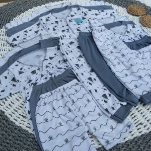 BAJU BAYI LAKI-LAKI ISI 18 PCS SERI ABU 0-3 BULAN PERLENGKAPAN BAYI BARU LAHIR