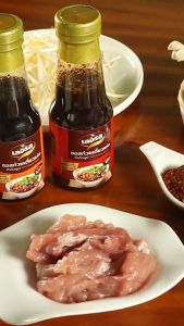 ซอสก๋วยเตี๋ยวแห้ง รสนัวร์ ซอสก๋วยเตี๋ยวสูตรพิเศษ สูตรพริกเผาโบราณ 240 มล.ส่งฟรี