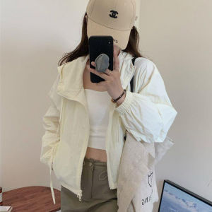 Lightweight Short Womens Sun Protection Jacket 2024 Summer New Arrival Casual Hooded Design Unique Small Size Top