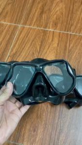 Mặt nạ lặn biển với mắt kính lặn biển góc nhìn 180 độ bằng kính cường lực nhìn trong suốt và an toàn vành silicon mềm