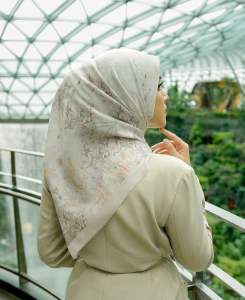 HIJAB SEGIEMPAT VOAL PREMIUM BS x MERLION SGP SERIES TERBARU BEST SELLER
