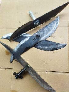 PISAU PENCACAH RUMPUT  SPOH PANDE BAHAN BAJA dilengkapi as sambung