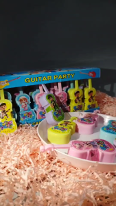 30PCS GUITAR PARTY GUMMY CANDY WITH POPPING CANDY LOOTBAG FILLERS SUGAR CRASH
